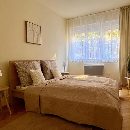 Stylish Old Town Apartmán *